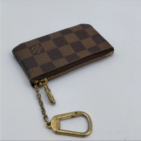 Louis Vuitton Key Pouch - Picture 6 of 9